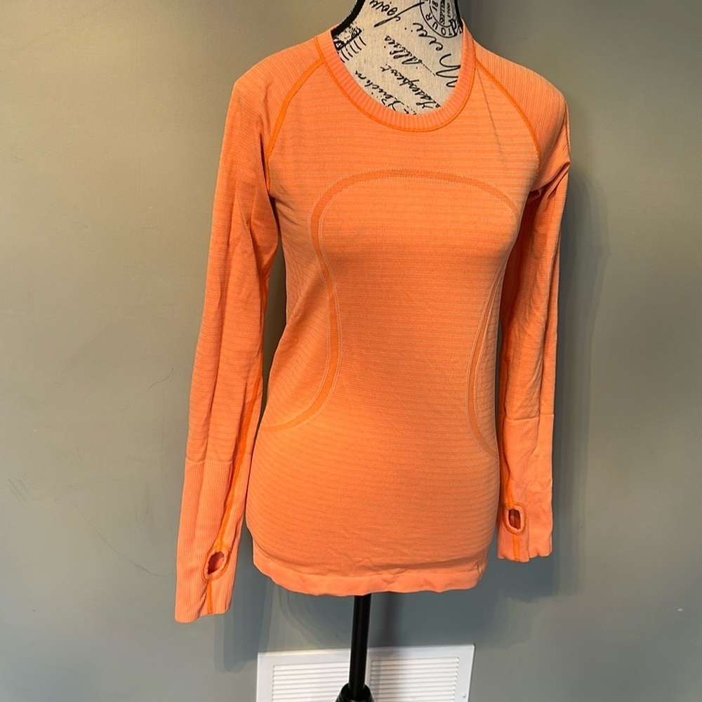Lululemon size 6 orange swiftly longsleeve